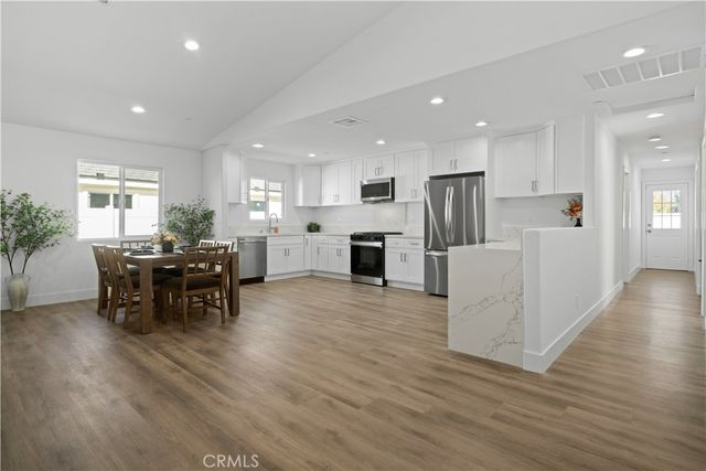 321 E 2nd, San Jacinto, CA 92583