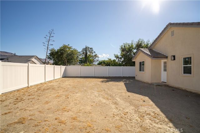 321 E 2nd, San Jacinto, CA 92583