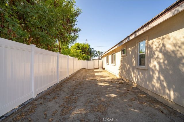 321 E 2nd, San Jacinto, CA 92583