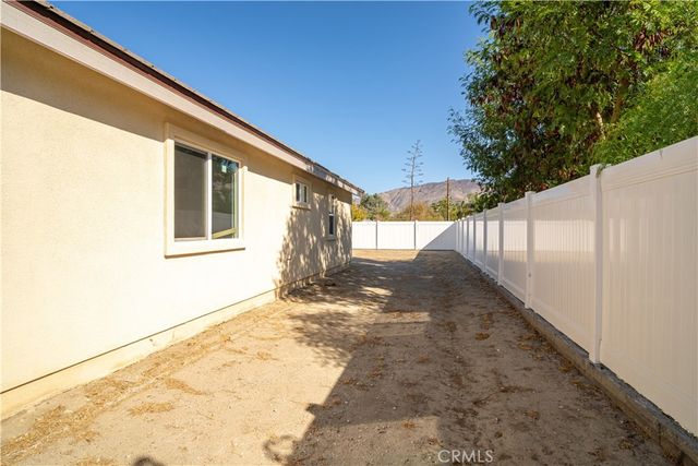 321 E 2nd, San Jacinto, CA 92583