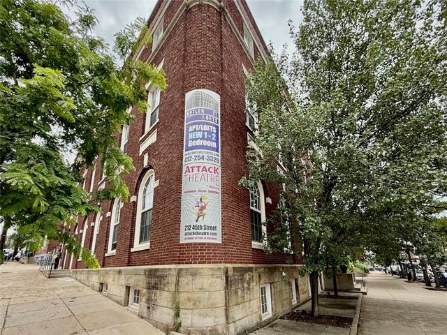 212 45th St 2B, Lawrenceville, PA 15201