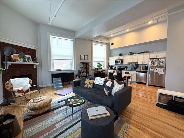 212 45th St 2B, Lawrenceville, PA 15201