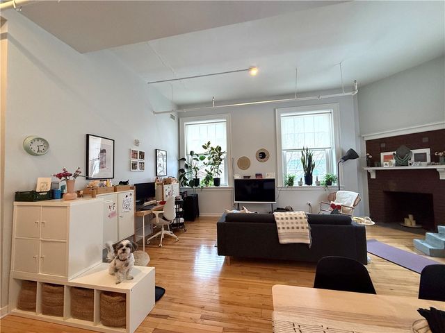 212 45th St 2B, Lawrenceville, PA 15201