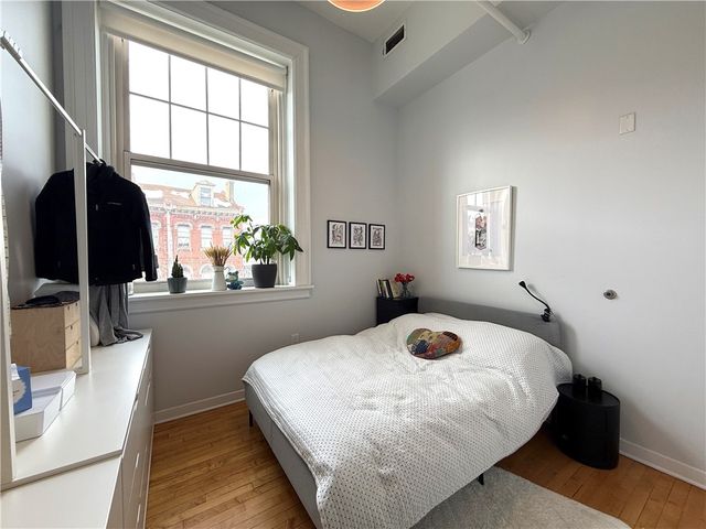 212 45th St 2B, Lawrenceville, PA 15201