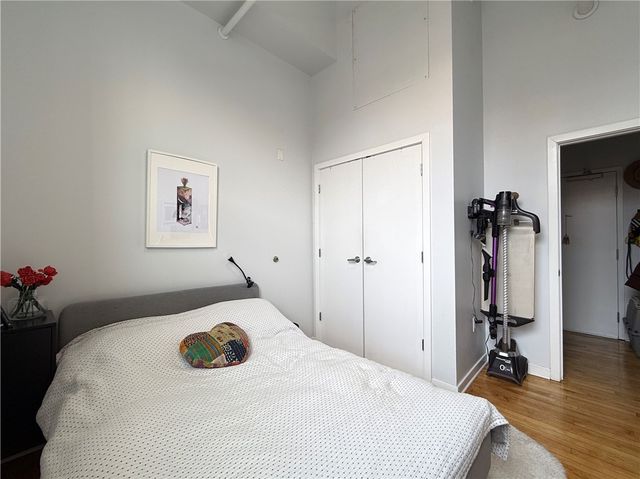 212 45th St 2B, Lawrenceville, PA 15201