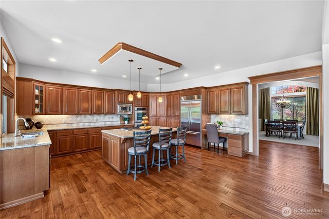 3006 220th Avenue E, Lake Tapps, WA 98391