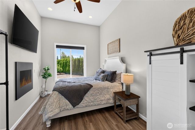 3006 220th Avenue E, Lake Tapps, WA 98391