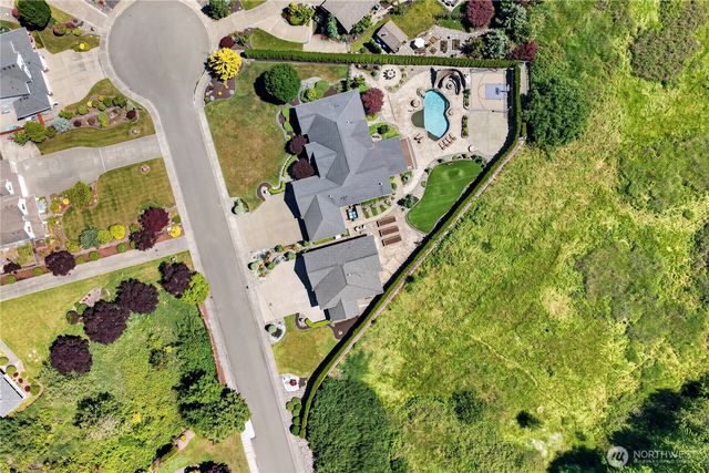 3006 220th Avenue E, Lake Tapps, WA 98391