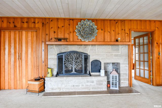 515 W POPLAR Street, Taylorville, IL 62568