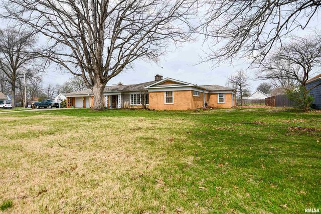 515 W POPLAR Street, Taylorville, IL 62568