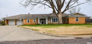 515 W POPLAR Street, Taylorville, IL 62568