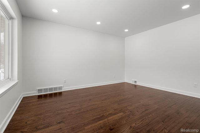 8932 Wormer, Redford Charter Township, MI 48239