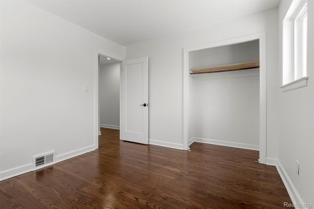 8932 Wormer, Redford Charter Township, MI 48239