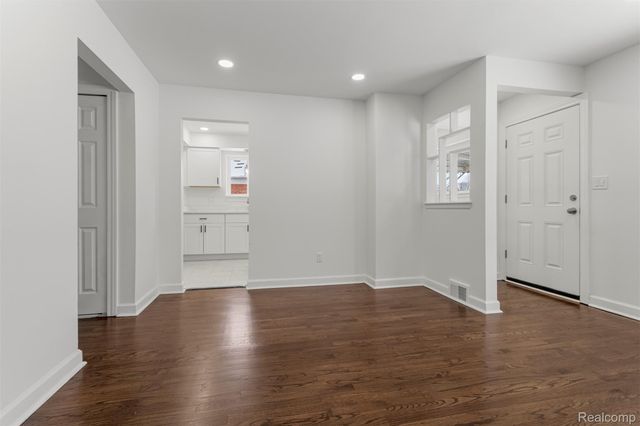 8932 Wormer, Redford Charter Township, MI 48239