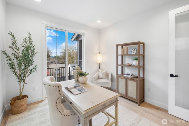 208 35th Avenue E, Seattle, WA 98112