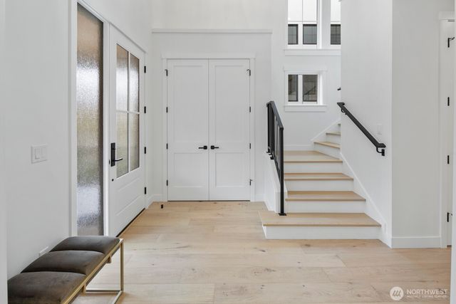 208 35th Avenue E, Seattle, WA 98112