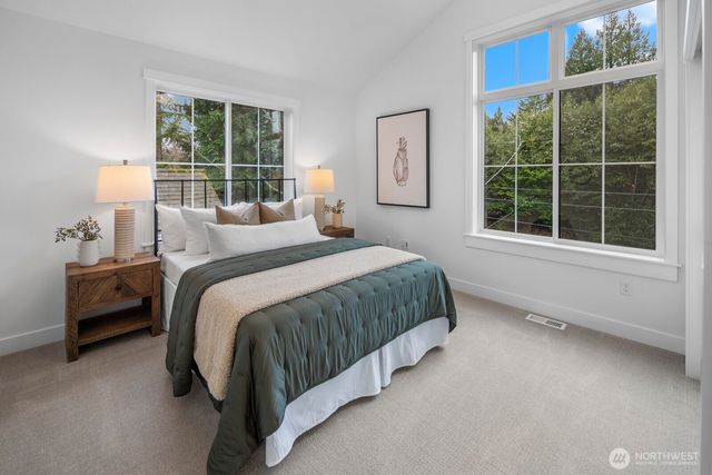 208 35th Avenue E, Seattle, WA 98112