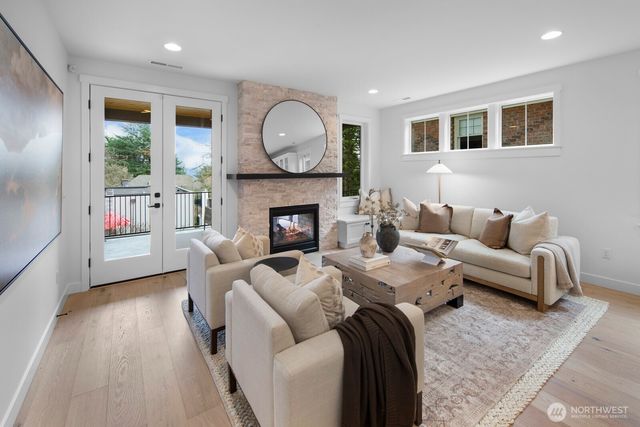 208 35th Avenue E, Seattle, WA 98112