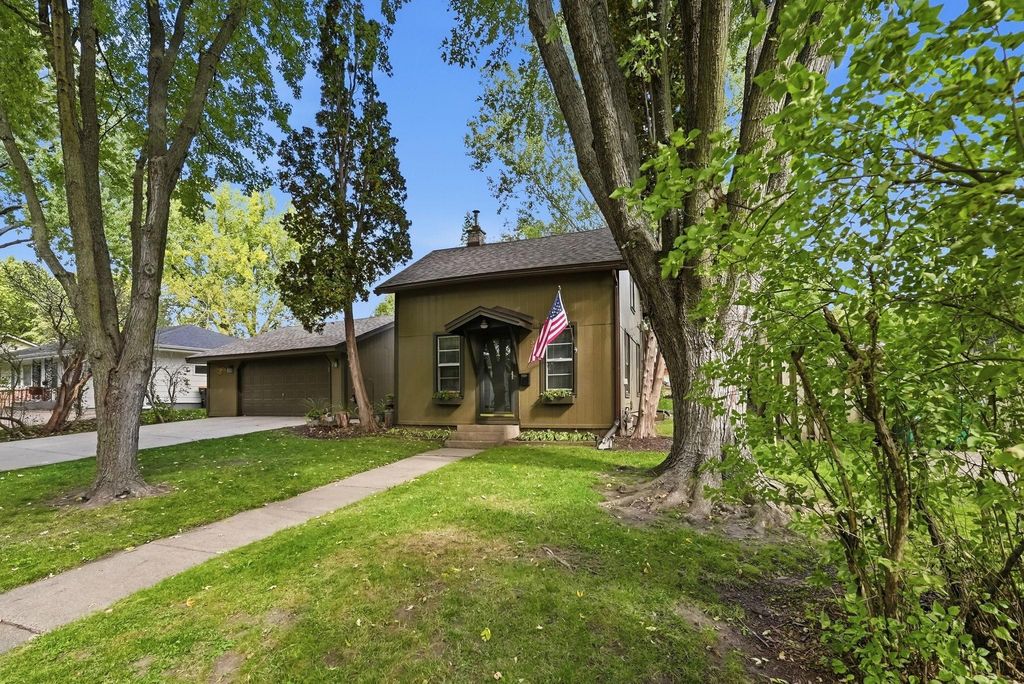 3210 Zane Avenue N, Crystal, MN 55422 — exterior