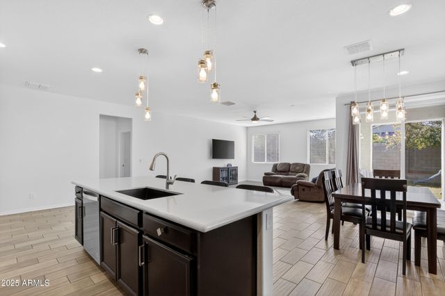 2163 W ASTON Drive, San Tan Valley, AZ 85144