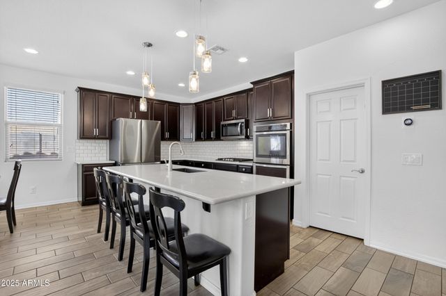 2163 W ASTON Drive, San Tan Valley, AZ 85144