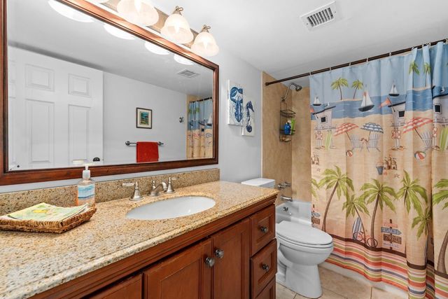 10355 PARADISE BOULEVARD 812, Treasure Island, FL 33706