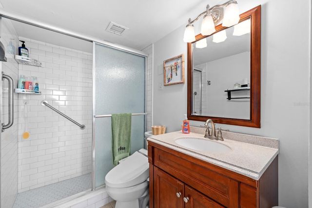 10355 PARADISE BOULEVARD 812, Treasure Island, FL 33706
