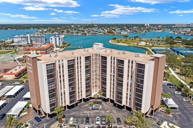 10355 PARADISE BOULEVARD 812, Treasure Island, FL 33706