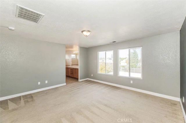 2721 Holland, Clovis, CA 93611