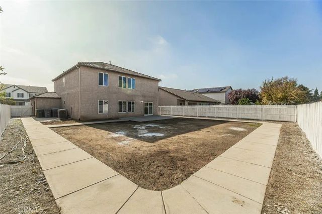 2721 Holland, Clovis, CA 93611