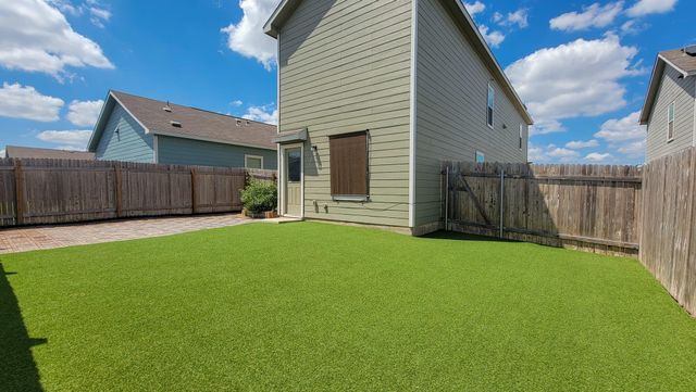 192 Gabbro GDNS, Maxwell, TX 78656