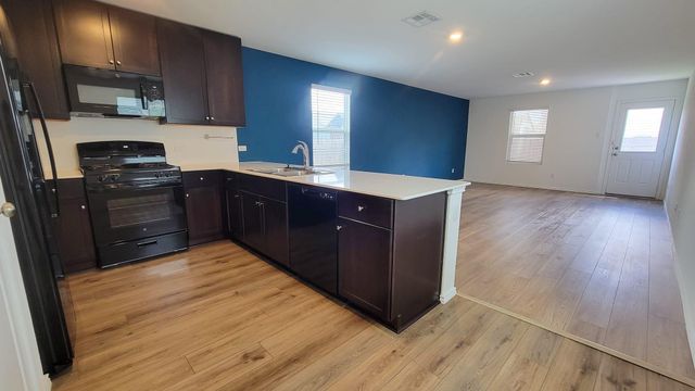 192 Gabbro GDNS, Maxwell, TX 78656