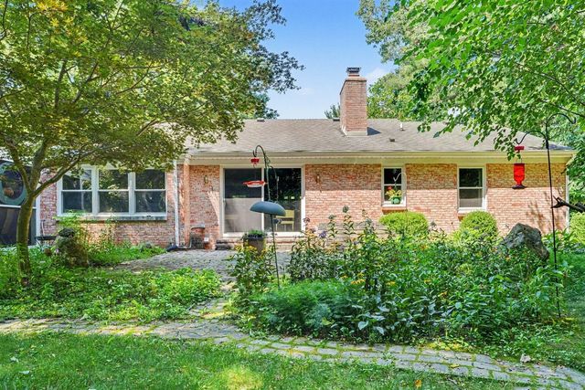 22727 Sunset Drive, Kalamazoo, MI 49009
