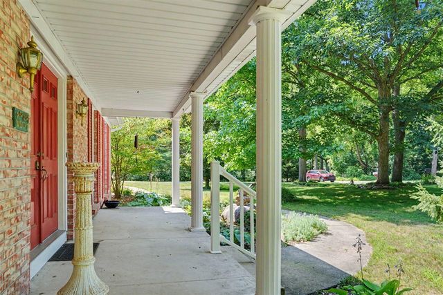 22727 Sunset Drive, Kalamazoo, MI 49009