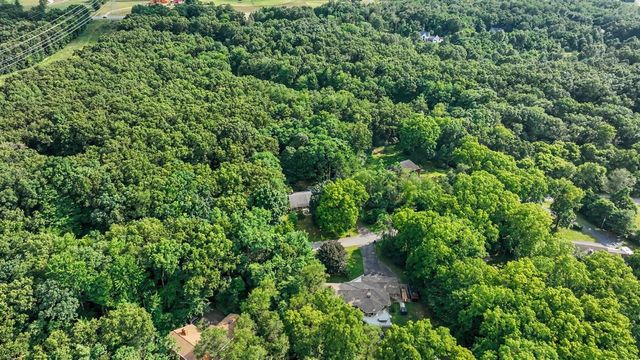22727 Sunset Drive, Kalamazoo, MI 49009