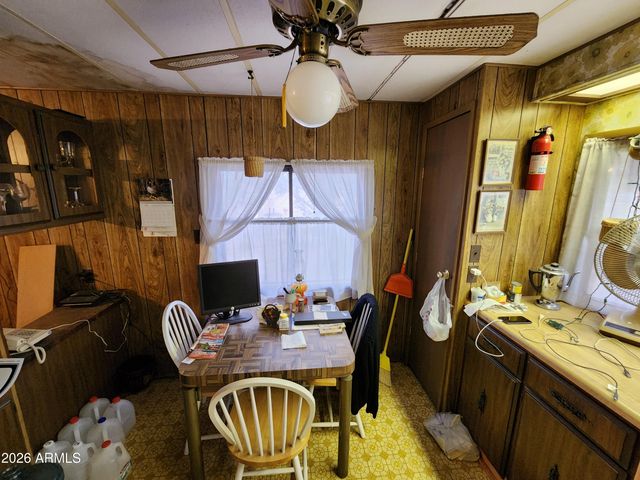 2400 W ROGERS Loop, Show Low, AZ 85901