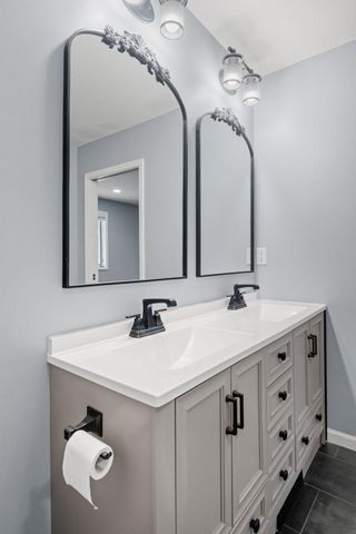 101 W 93rd Street, Bloomington, MN 55420