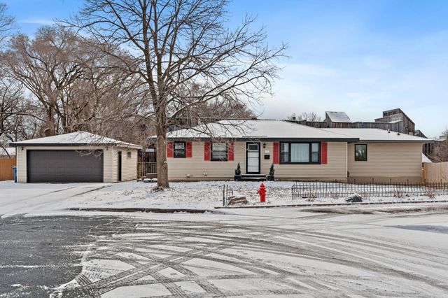 101 W 93rd Street, Bloomington, MN 55420