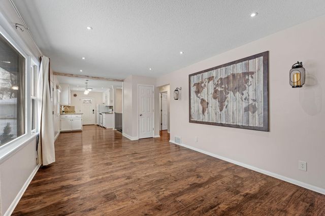 101 W 93rd Street, Bloomington, MN 55420