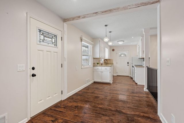 101 W 93rd Street, Bloomington, MN 55420