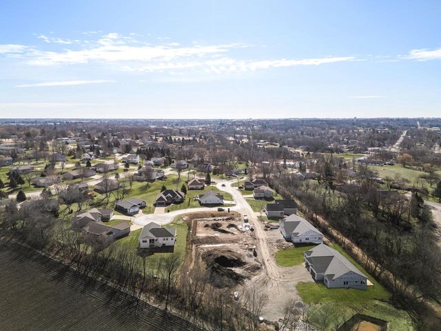 742 Kensington Drive, Ripon, WI 54971