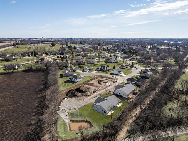 742 Kensington Drive, Ripon, WI 54971
