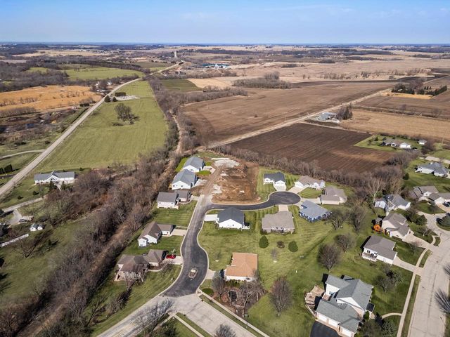 742 Kensington Drive, Ripon, WI 54971