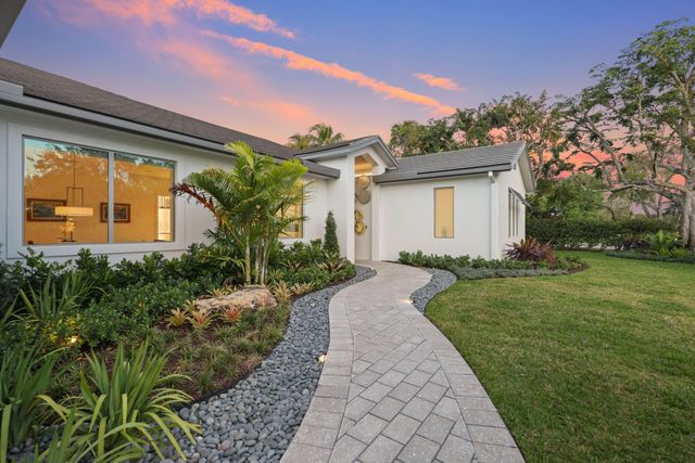 4545 S Lake Drive, Boynton Beach, FL 33436