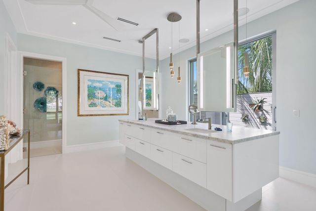 4545 S Lake Drive, Boynton Beach, FL 33436