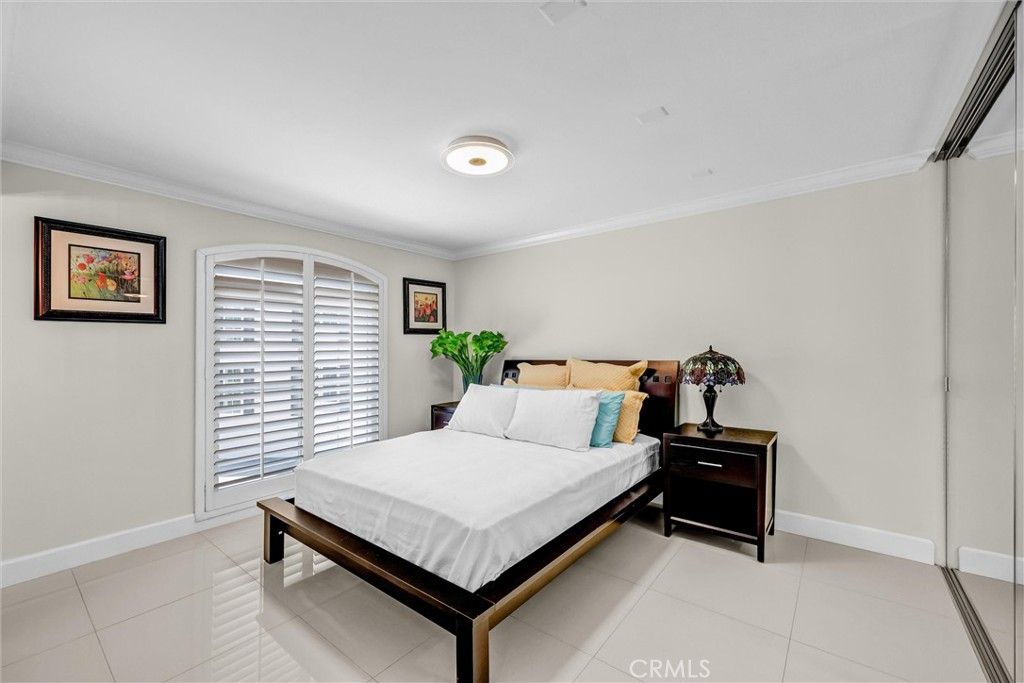 Image 11 of property listing at 500 Cagney 217, Newport Beach, CA 92663