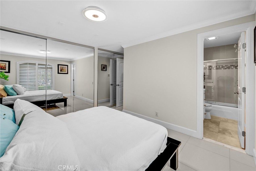 Image 13 of property listing at 500 Cagney 217, Newport Beach, CA 92663