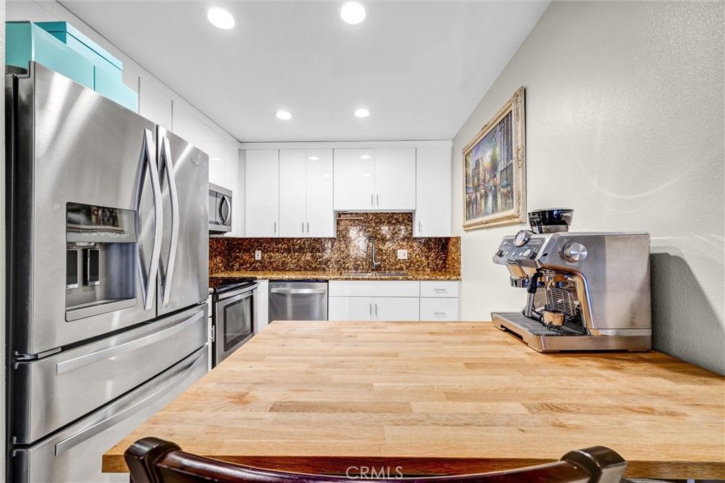 Image 7 of property listing at 500 Cagney 217, Newport Beach, CA 92663