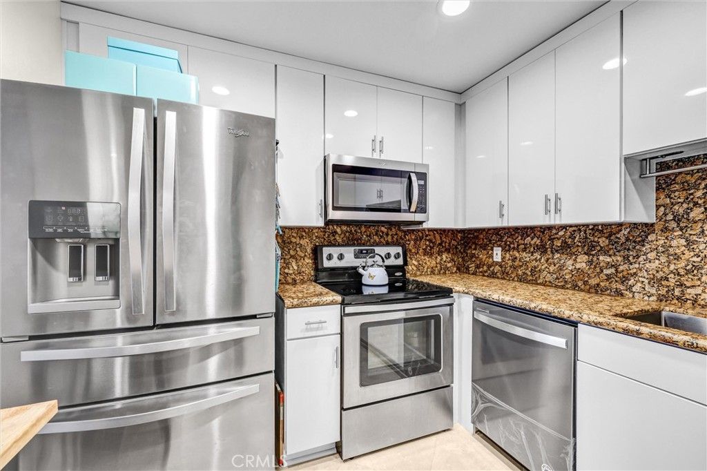 Image 9 of property listing at 500 Cagney 217, Newport Beach, CA 92663