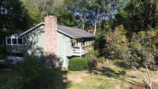 7 Madrina Lane, Madison, CT 06443